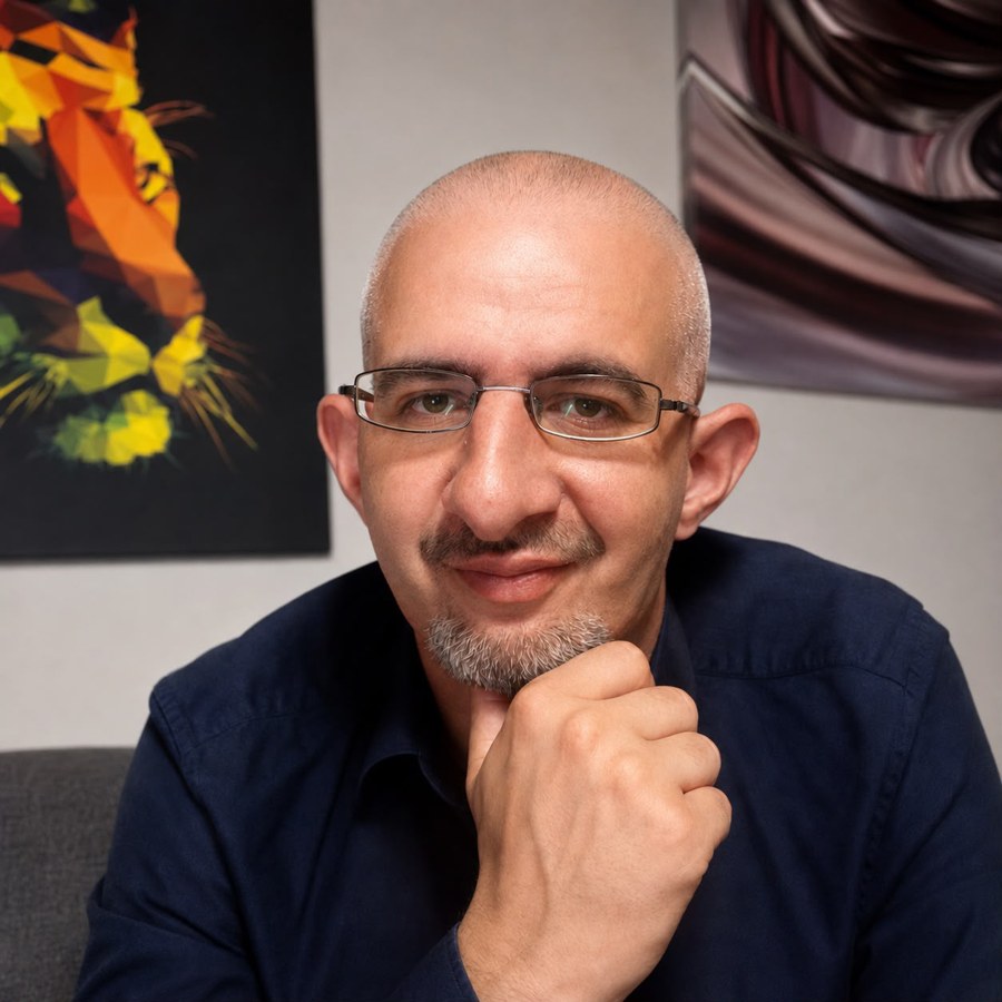 Portrait photo of Denis Breu, Founder of Allostatic Labs